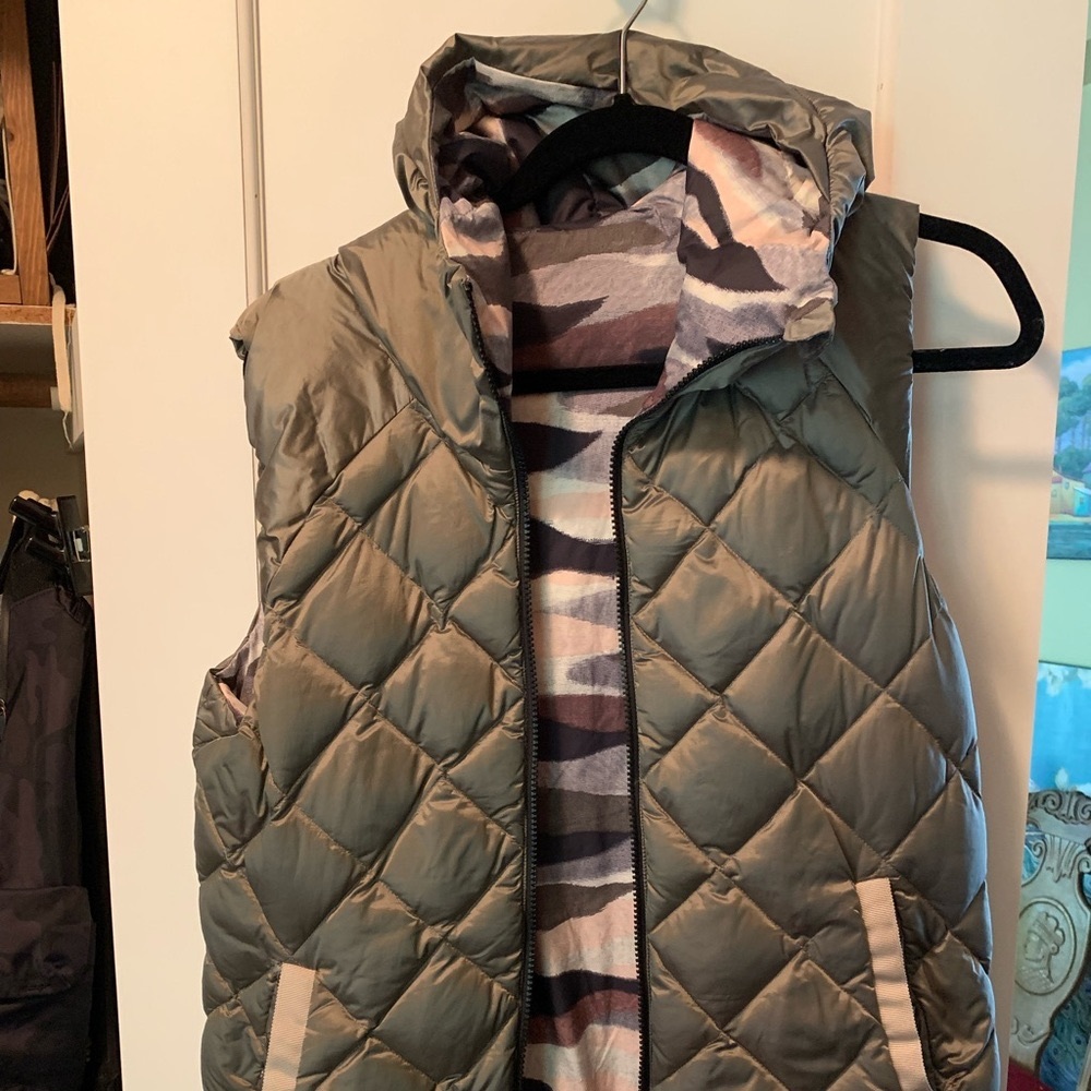 Free shipping Lululemon Puffer Vest 8